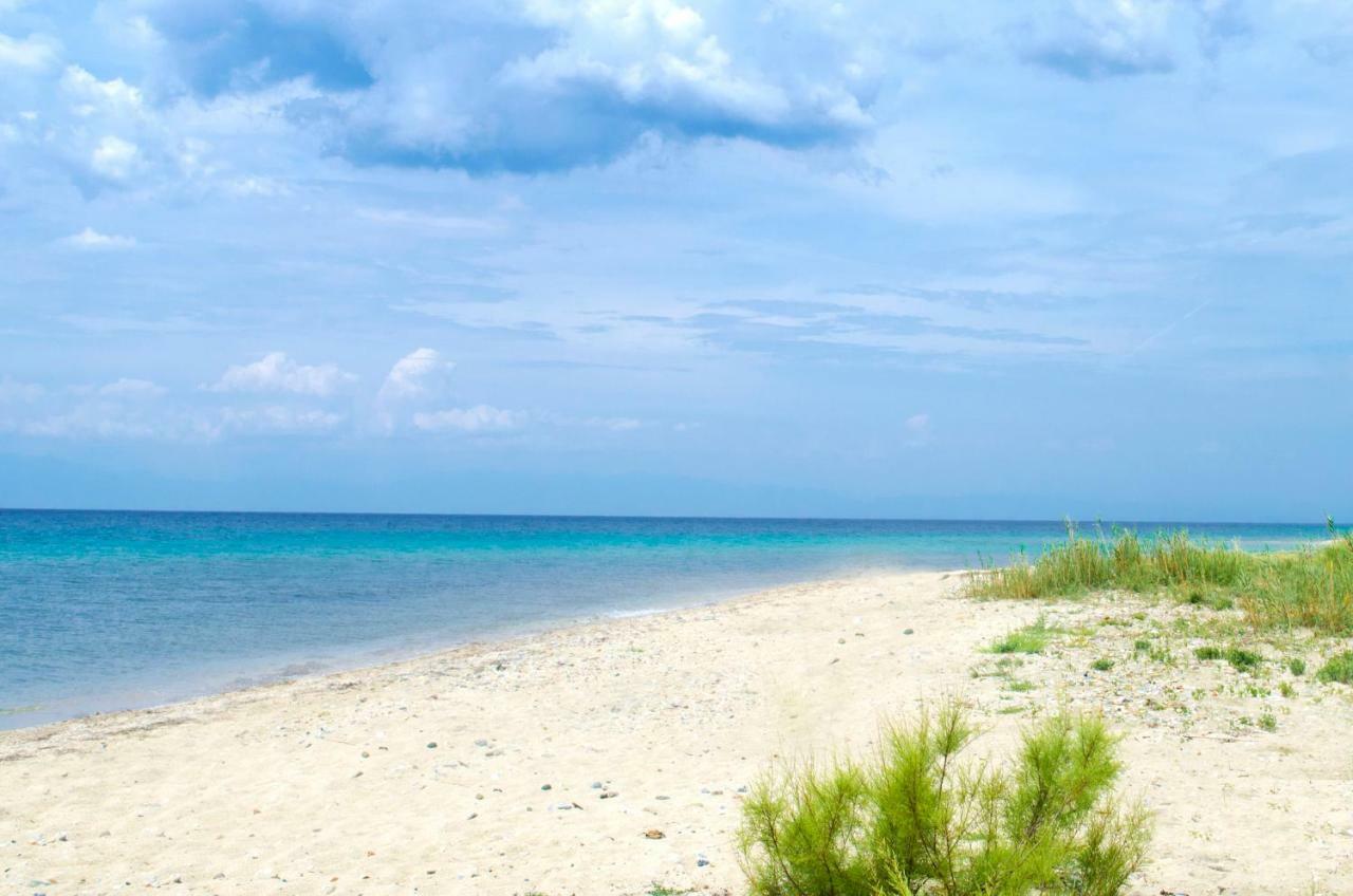 Thea Suites Nea Kallikrateia Luaran gambar