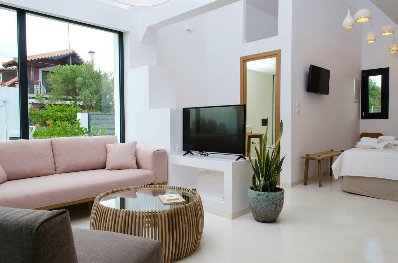Thea Suites Nea Kallikrateia Luaran gambar
