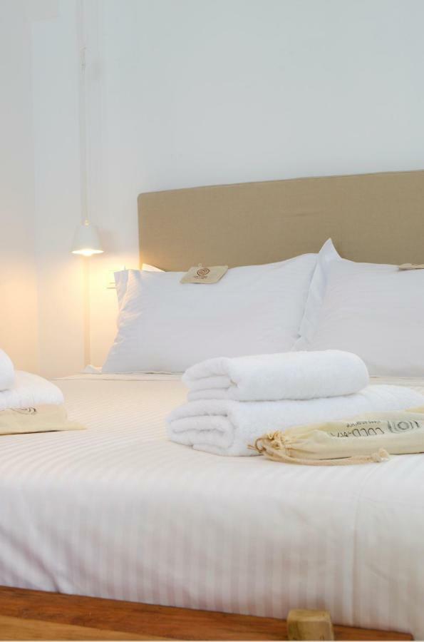 Thea Suites Nea Kallikrateia Luaran gambar
